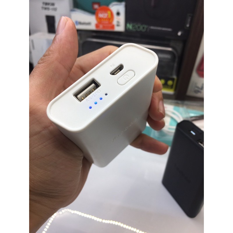 Pin Sạc dự phòng Yoobao 10000mAh Fast Charge 12W 2.4A - Hàng Chính Hãng Bảo hành 12 tháng