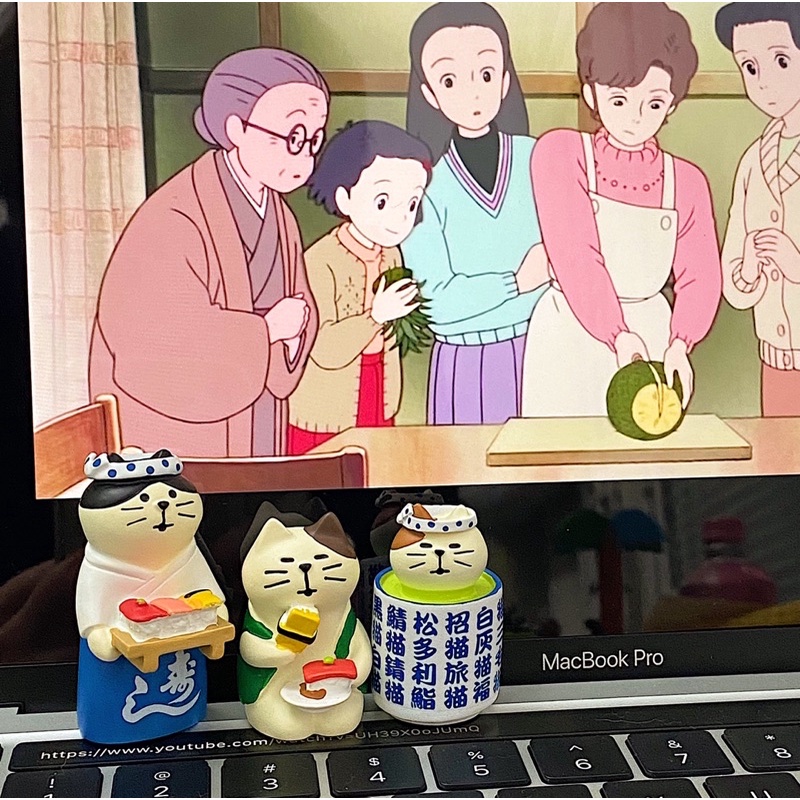 Mô hình mèo chủ đề tiệm sushi