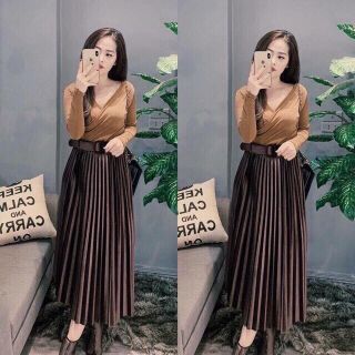 Chân váy nhung xếp ly kèm đai