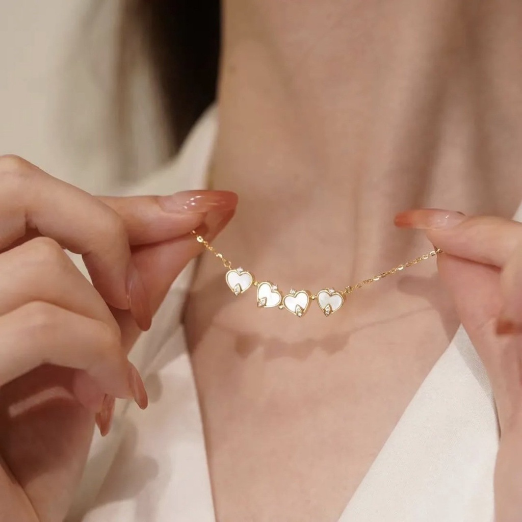 Dây chuyền titan không đen không gỉ cỏ bốn lá may mắn đính đá có hai kiểu đeo nữ tính thanh lịch