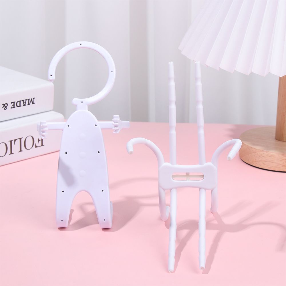 Giá trưng bày búp bê bằng nhựa màu trắng/đen kích cỡ có thể điều chỉnh