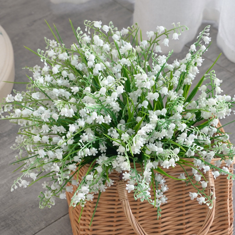5 Nhánh Hoa Lily Nhân Tạo Bằng Nhựa Dùng Trang Trí Tiệc Cưới