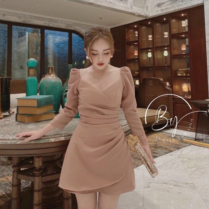 Váy Đầm Cổ Vuông Tim Nhún Li