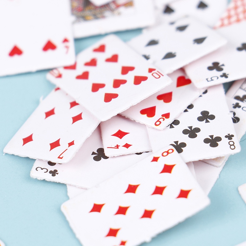 Bộ 2 Thẻ Bài Poker Mini Tỉ Lệ 1: 1 Dễ Thương Dùng Trang Trí Nhà Cửa