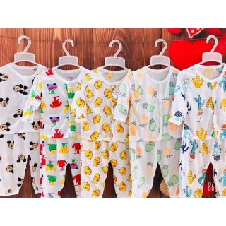 Set 5 bộ đồ dài bé