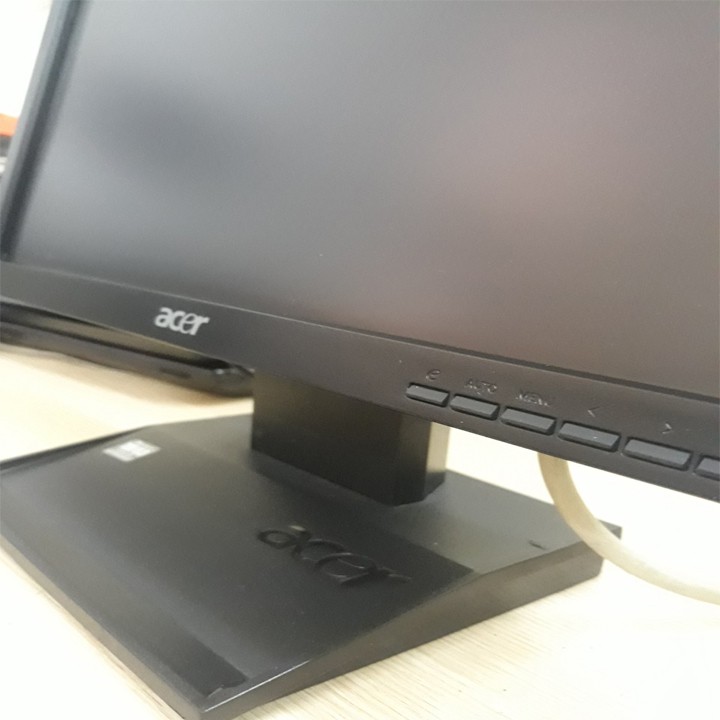 Màn hình máy tính Acer 17in thanh lý văn phòng