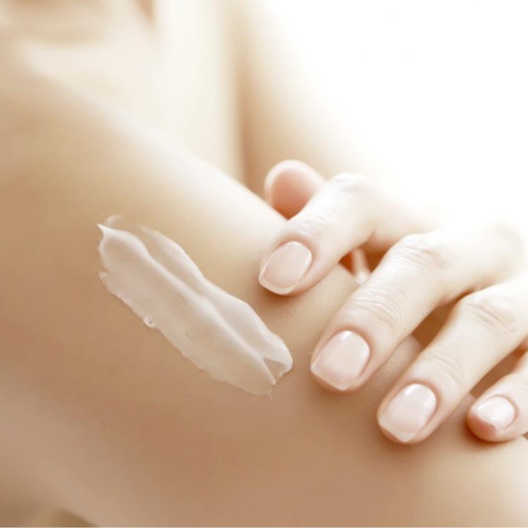 Kem Lotion dưỡng thể trắng da YOGURT & TRÁI CÂY kết hợp chống nắng Hasi UV 30