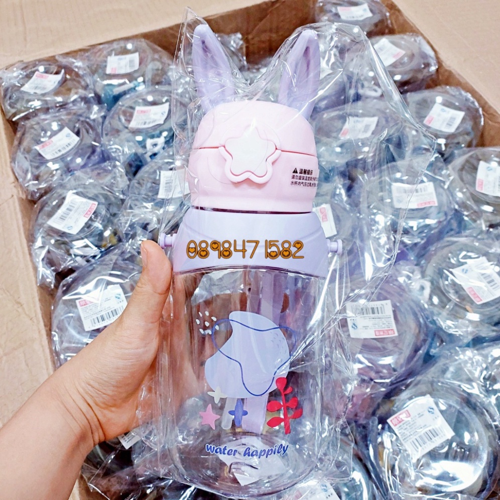 (có hình thật) Z0870 Bình nước PP tai thỏ cute 750ml có ống hút cho bé đi học tặng kèm sticker và charm