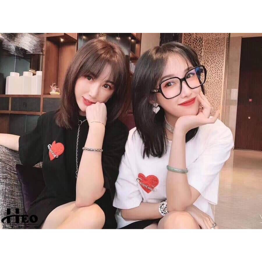áo tim đính ghi băng cổ tròn