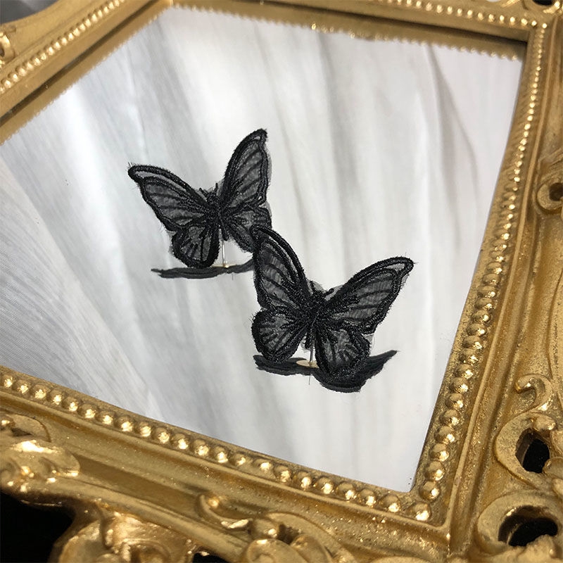 Khuyên Tai Hình Bướm Phối Ren Xinh Xắn Dành Cho Nữ