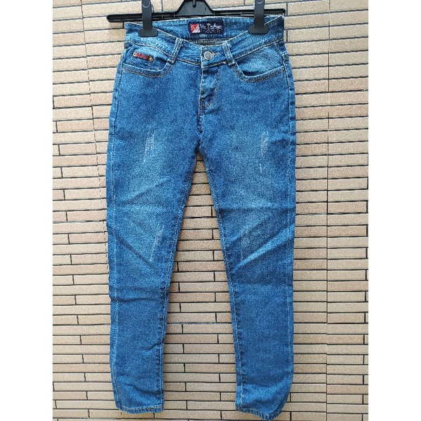 pass đồ cá nhân / Thanh Lý quần jean dài size S M ( eo 66-76 )