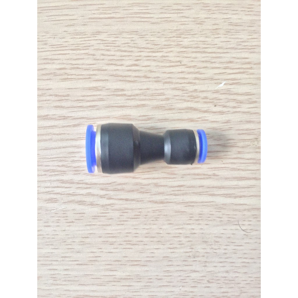 Cút nối ống 12-8mm phun sương