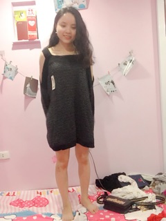 Áo len nữ hở vai