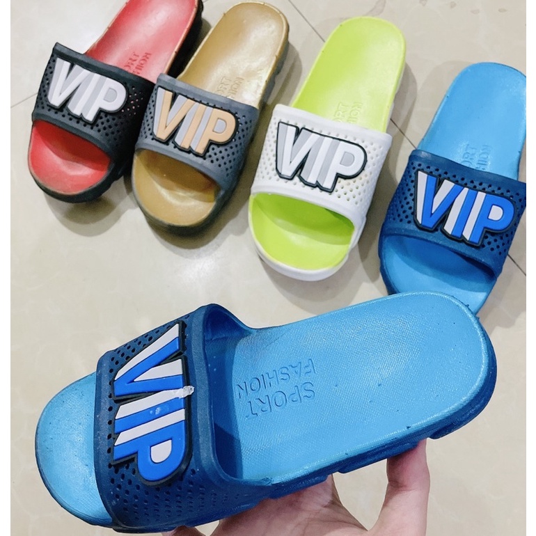 dép nam nữ dép đi trong nhà VIP màu siêu hot hit(bị loang chút k đáng kể)