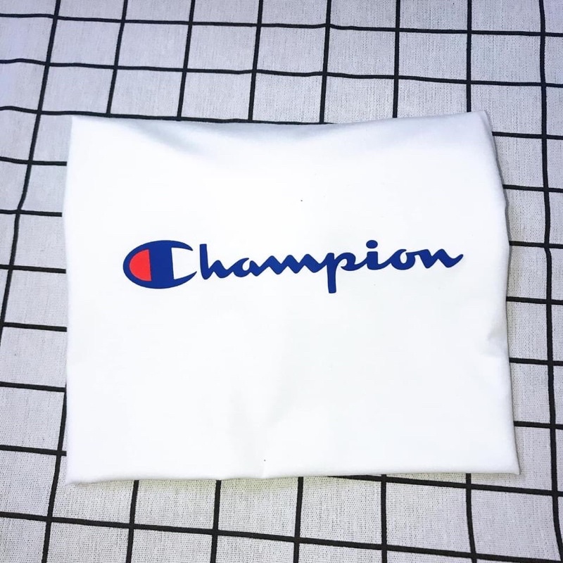 áo 2hand  champion nè mọi người ơi logo ủi