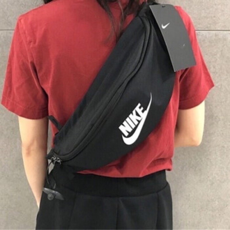 TÚI NIKE BAO TỬ / ĐEO CHÉO UNISEX /𝗡 𝗛𝗲𝗿𝗶𝘁𝗮𝗴𝗲 𝗛𝗶𝗽 𝗣𝗮𝗰𝗸