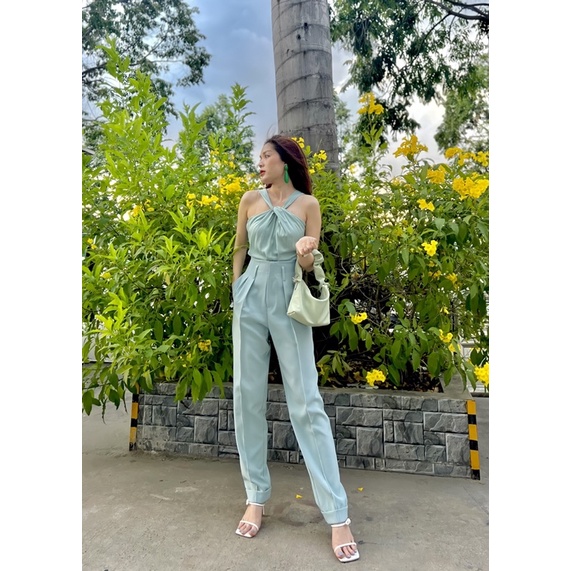 Áo dây dạng yếm