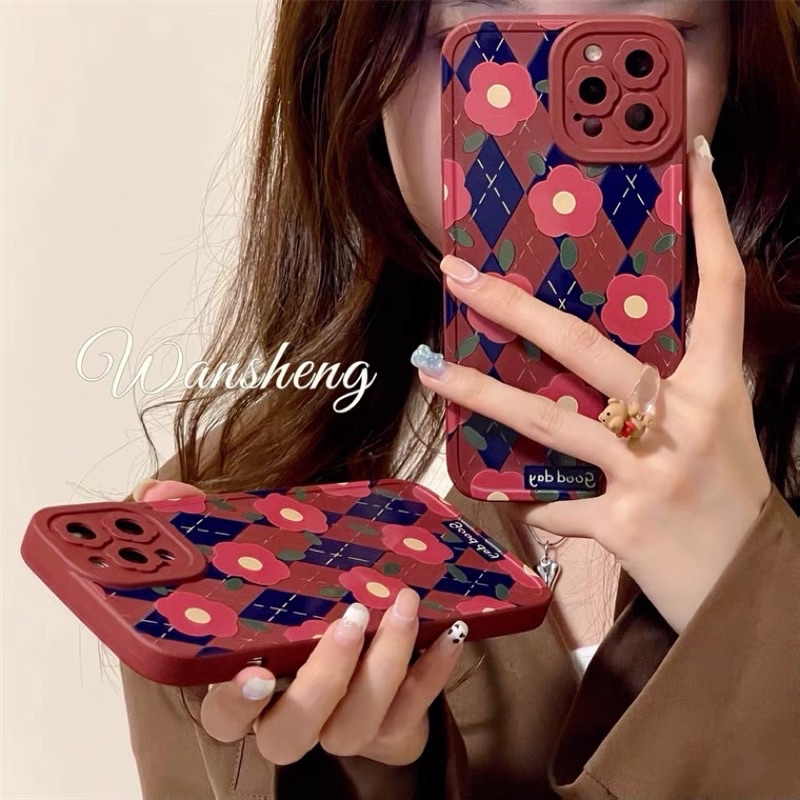 Ốp hoa có bảo vệ camera