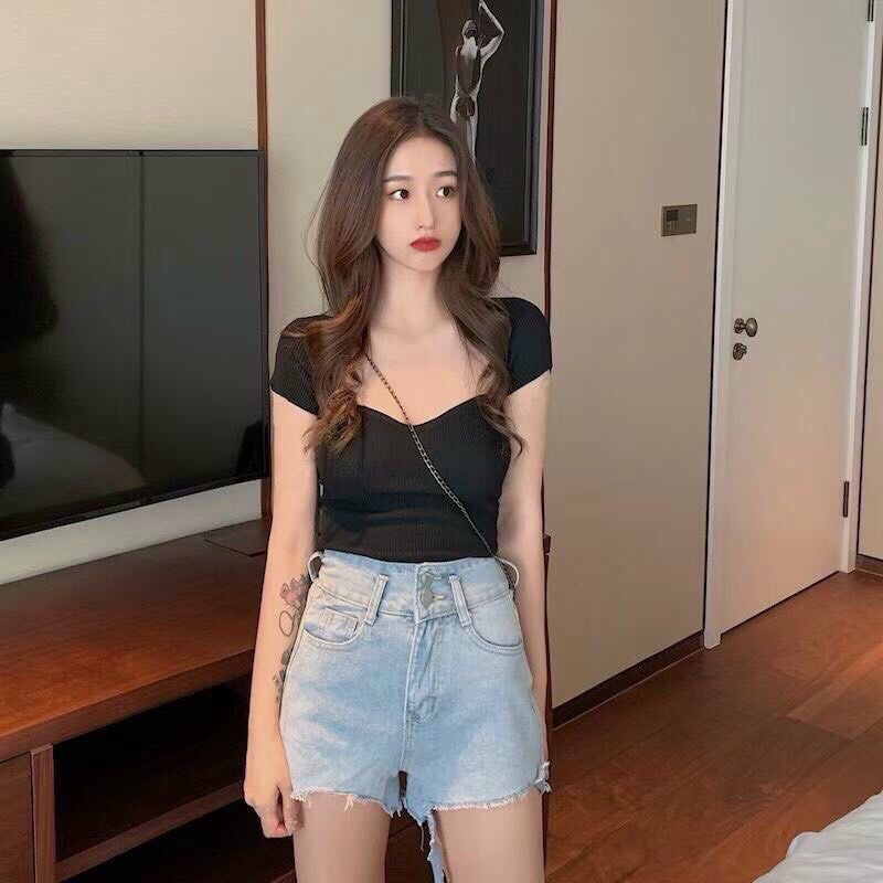 ÁO CỔ U TAY CON