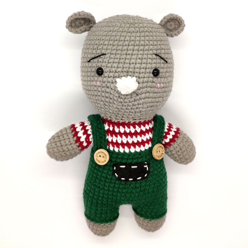 Thú nhồi bông móc len amigurumi gấu mặc áo HM01