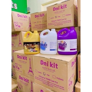 Nước giặt xả can 3,6 lít hàng công ty.