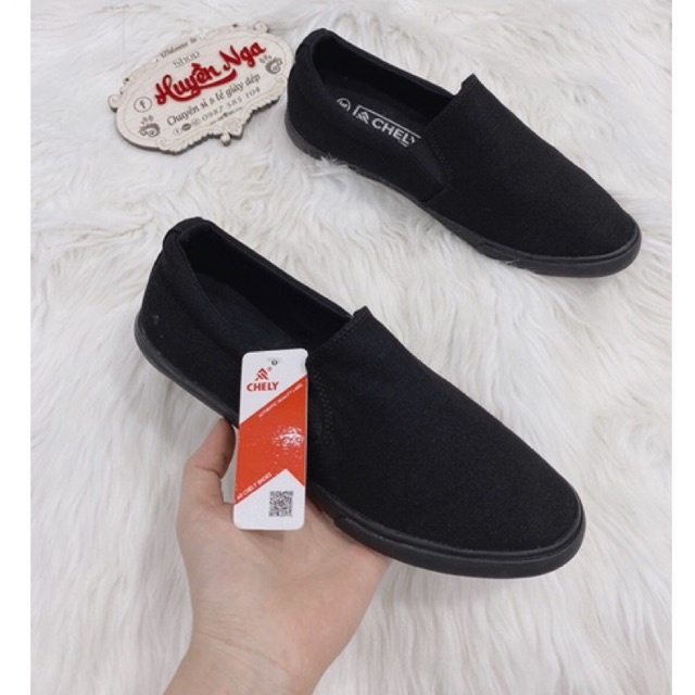 Giày lười vải nam màu ghi và đen