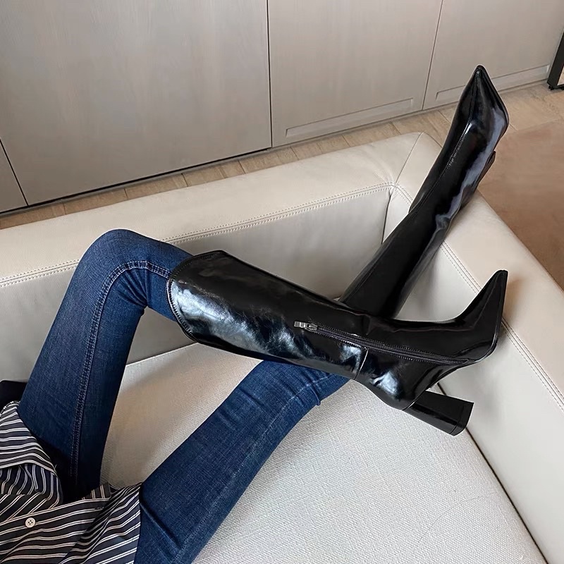 Boot mũi nhọn da mịn