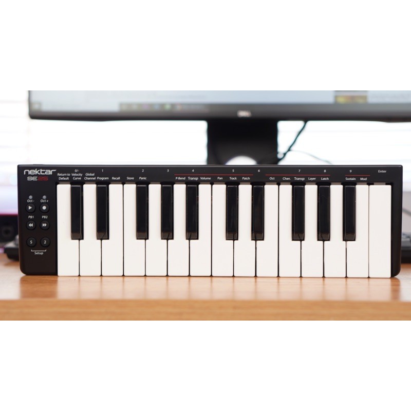 MIDI nektar SE25