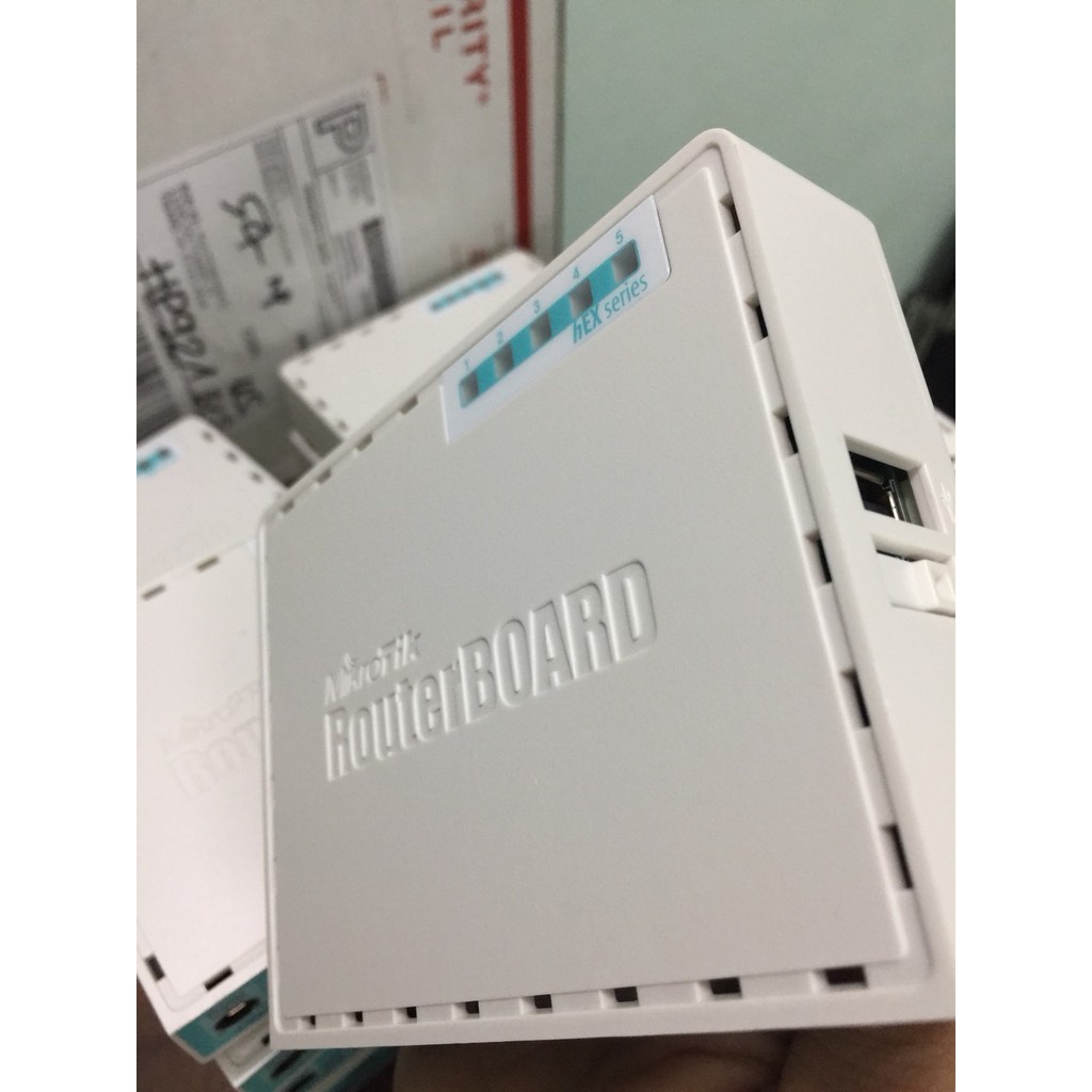 Router cân bằng tải Mikrotik 750Gr3 - Chính Hãng