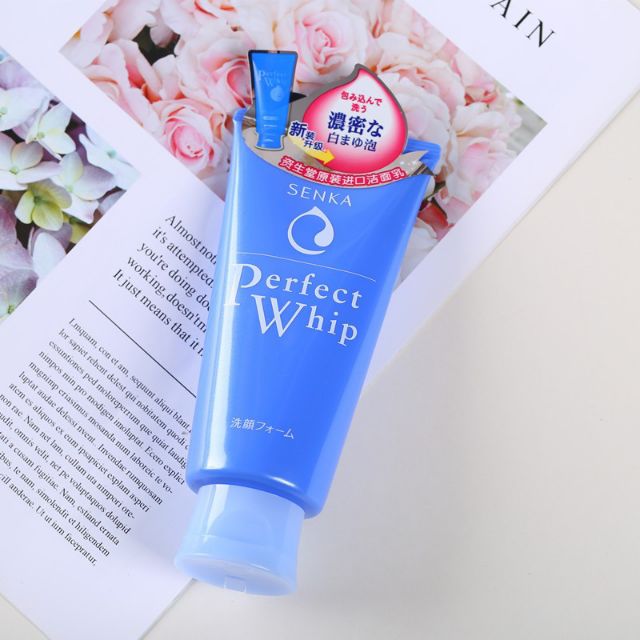 NỘI ĐỊA - 3 MÀU) SỮA RỬA MẶT PERFECT WHIP TƠ TẰM NHẬT BẢN