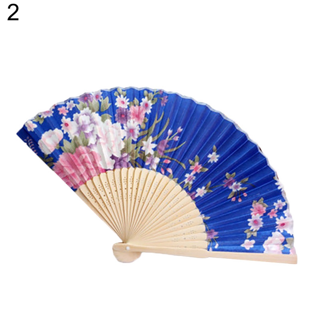Quạt xếp cầm tay chất liệu vải satin in họa tiết hoa dùng làm phụ kiện trang trí