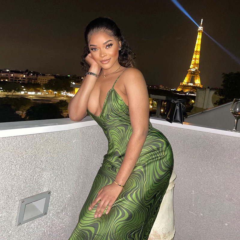 Đầm Hai Dây Hở Lưng Họa Tiết Kẻ Sọc Thời Trang Cho Nữ