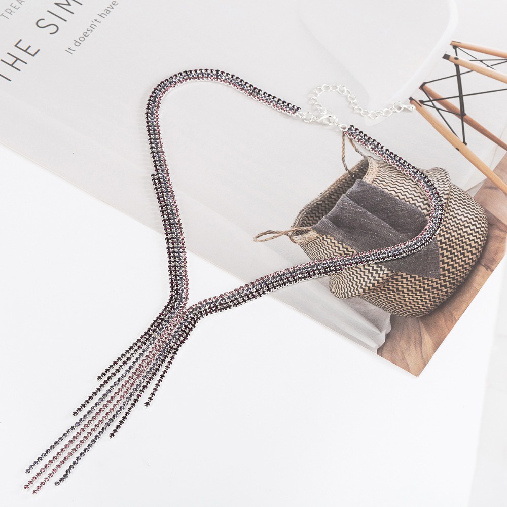 Vòng cổ Dáng Dài Đính Đá Phối Tua Rua Phong Cách Âu Mỹ Sang Trọng