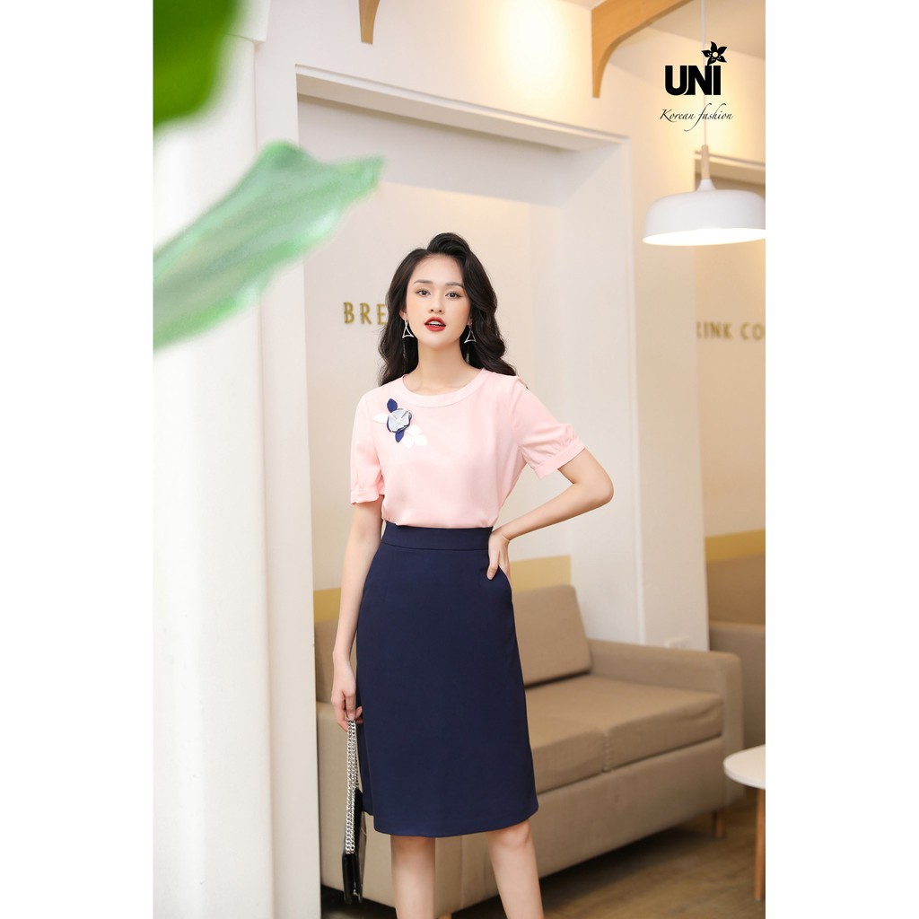 Chân Váy Chữ A UNIVTH Công Sở Cạp Cao Đen Trắng 5CA184 Uni Korean Fashion
