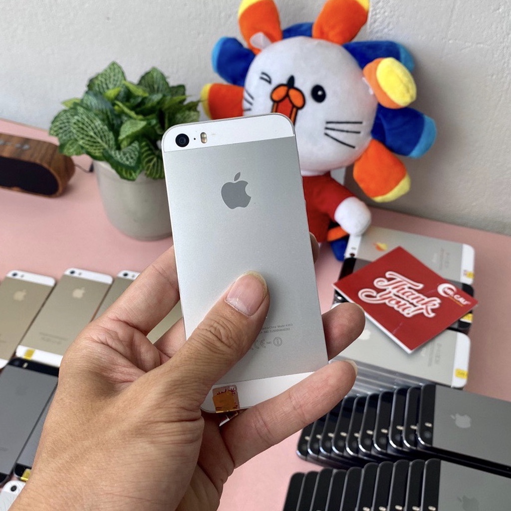 iPhone 5S phiên bản 32GB bản Quốc Tế Nhỏ Gọn Nghe gọi tốt youtube tiktok game online tốt giá rẻ MR CAU