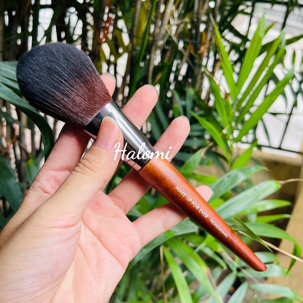 Cọ phấn phủ Makeup For Ever 128 STRAIGHT &amp; WAVY lông mềm chuyên dùng cho makeup chuyên nghiệp HALOMI