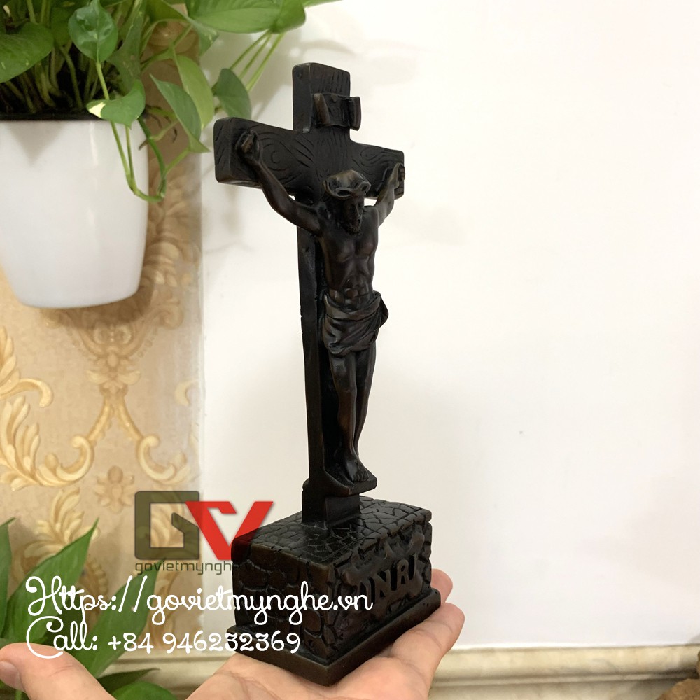 [Cây thánh giá] Tượng đá trang trí cây thánh giá hình chúa Jesus với chữ INRI - Chiều cao 21cm - Màu nâu đen