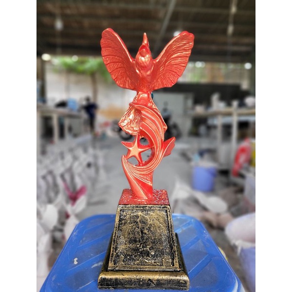 CÚP CHIM CHÀO MÀO