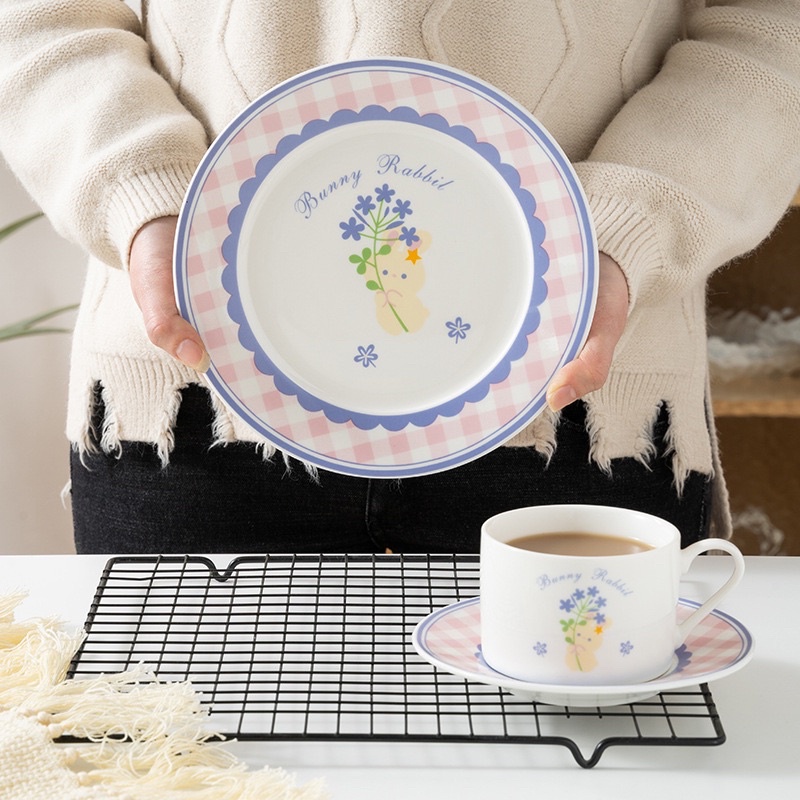 Set đĩa cốc sứ thỏ tím viền caro nhẹ nhàng đáng yêu