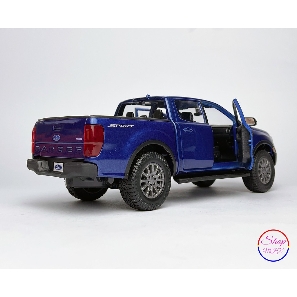 Xe mô hình bán tải Ford Ranger 2019 tỉ lệ 1:27 hãng Maisto Tặng kèm bộ biển số