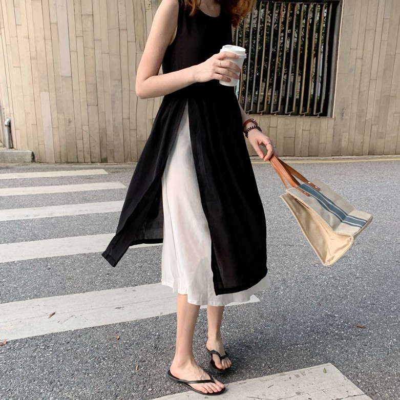 Đầm đen sát nách kiểu phối xẻ tà Hàn Quốc ulzzang