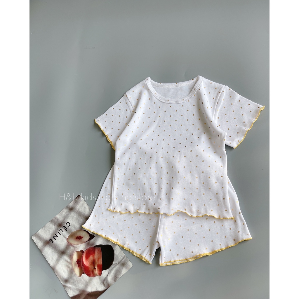 Bộ cotton hàn nền trắng bé gái