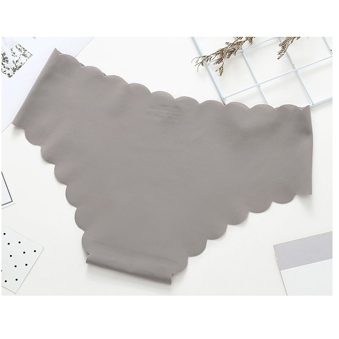 Quần lót đúc su thoáng mát viền hình cánh sen A1 | BigBuy360 - bigbuy360.vn