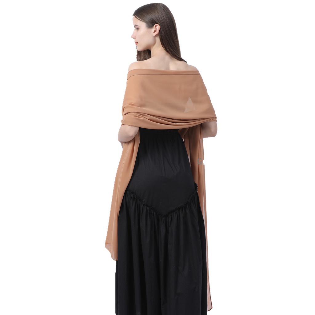 Khăn Choàng Lụa Chiffon Đính Ngọc Trai Hai Cách Mở Dành Cho Phù Dâu Trong Tiệc Cưới