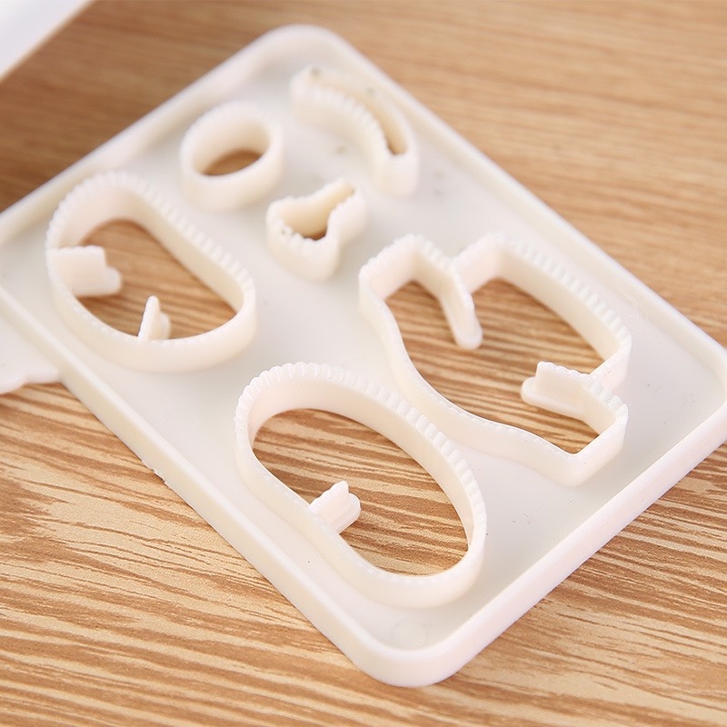 Khuôn cơm bento hình gấu trúc cho bé, khuôn tạo hình bánh sandwich