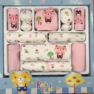 Set Đồ Quà Tặng Đầy Tháng Ý Nghĩa Cho Bé Sơ Sinh
