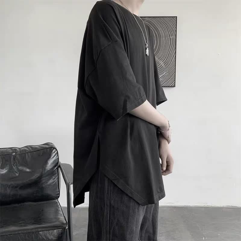 Áo phông xẻ tà unisex ODIN dành cho nam nữ, áo thun dáng basic tay lỡ form rộng chất thun mềm thỏa mái năng động | BigBuy360 - bigbuy360.vn