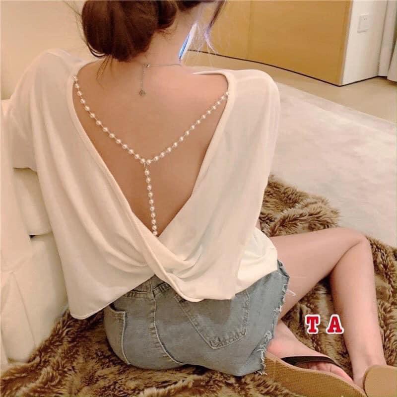 Áo thun tay dài hở lưng dây chuỗi hạt