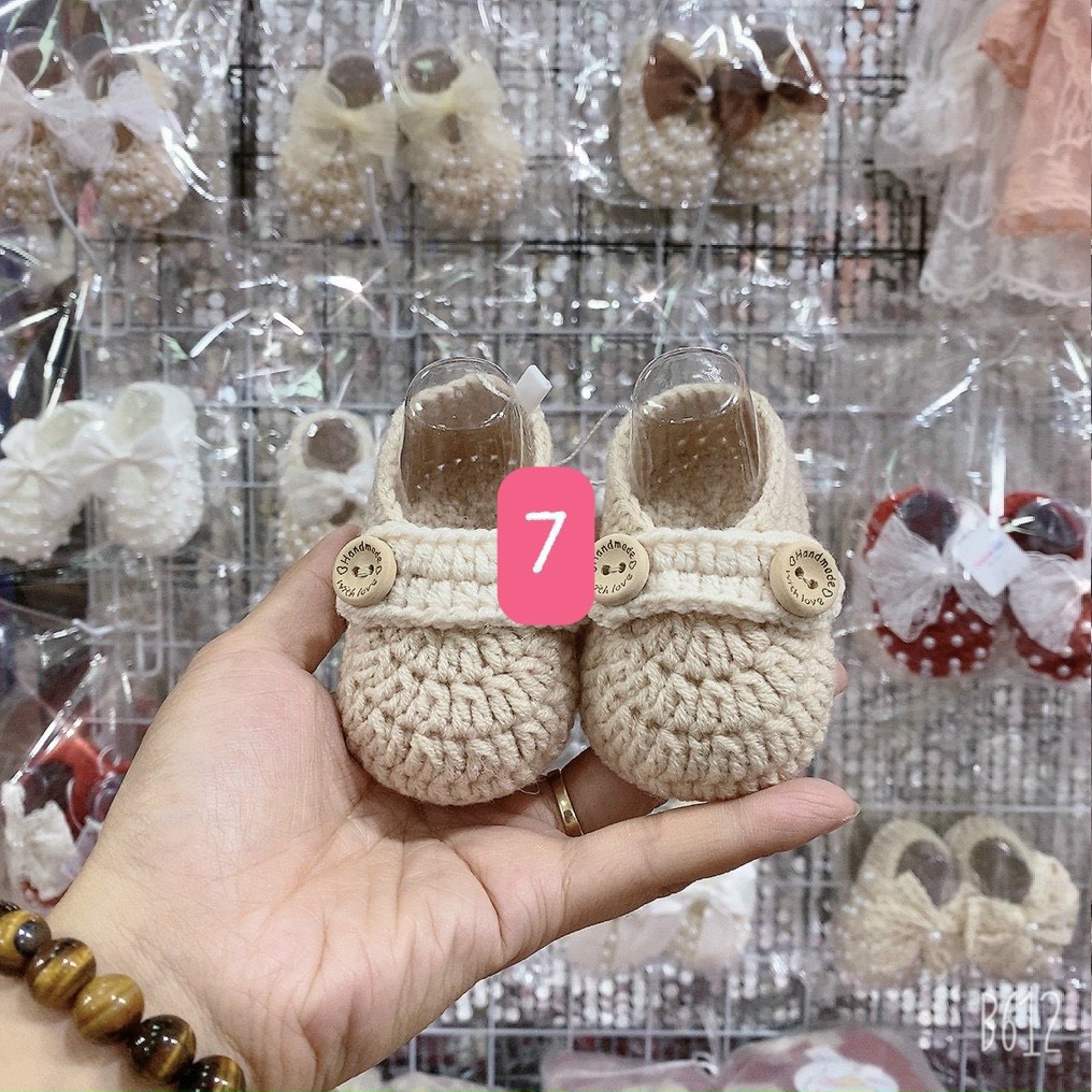 Giày nơ đính ngọc xinh xắn cho bé gái