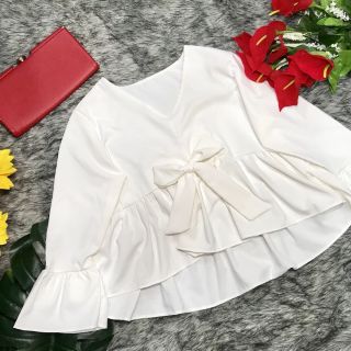Áo babydoll cột nơ sau kiểu cột nơ trước